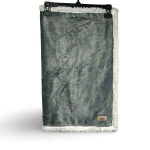 PAIR OF UGG Faux Fur Standard Pillow Shams Cases Luxe Cozy Cabin Soft Mountain